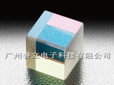 强激光用偏光立方体分光器